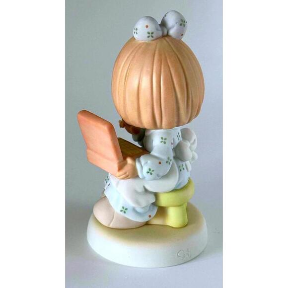 Precious Moments Girl with Tiny Laptop - Picture 4 of 5